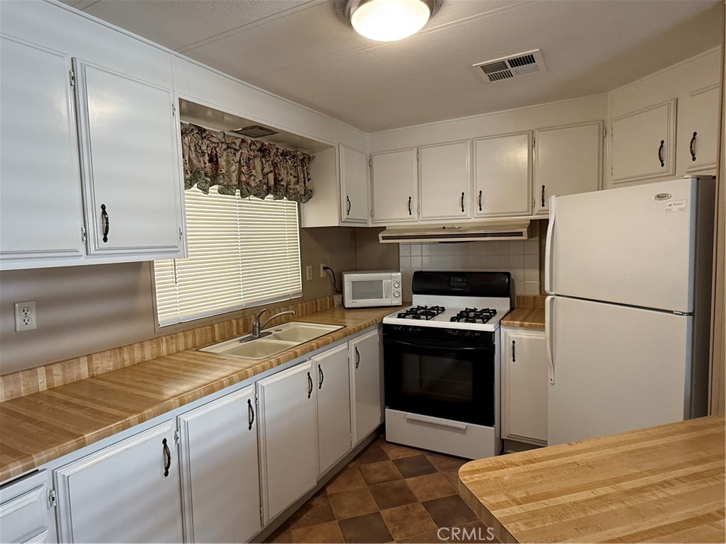 2240 Golden Oak Ln #108, Merced, CA 95341