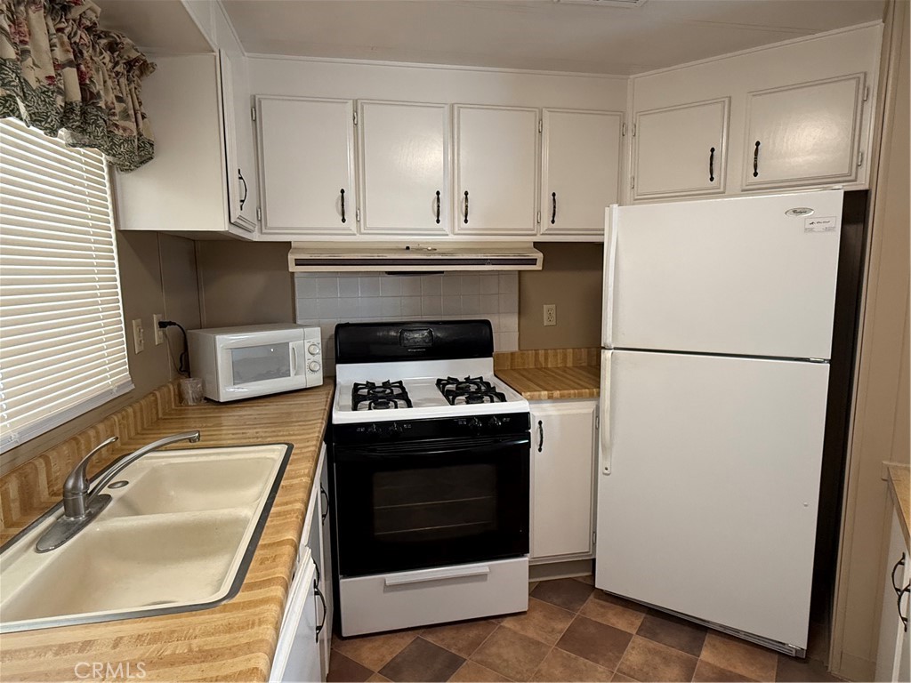 2240 Golden Oak Ln #108, Merced, CA 95341