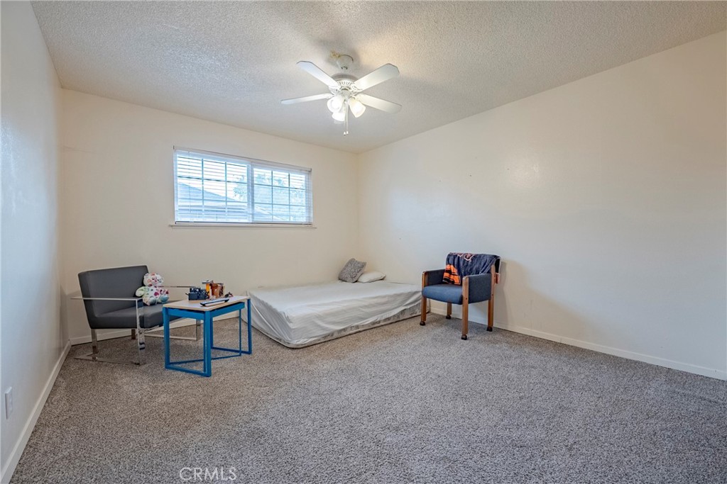 688 Elise Ct, Merced, CA 95340