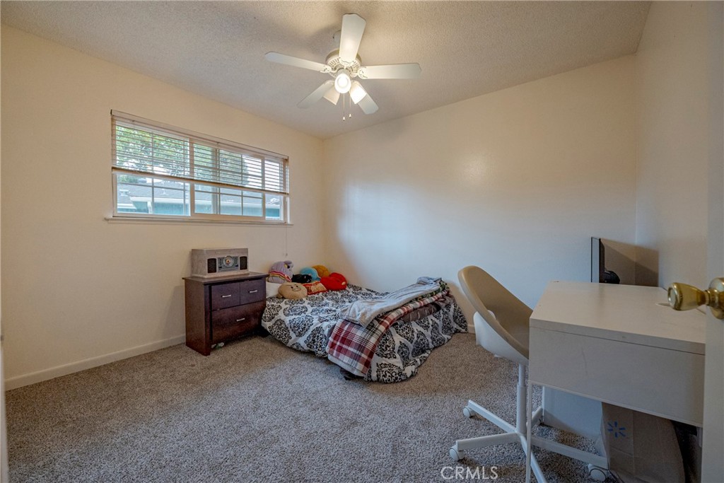 688 Elise Ct, Merced, CA 95340