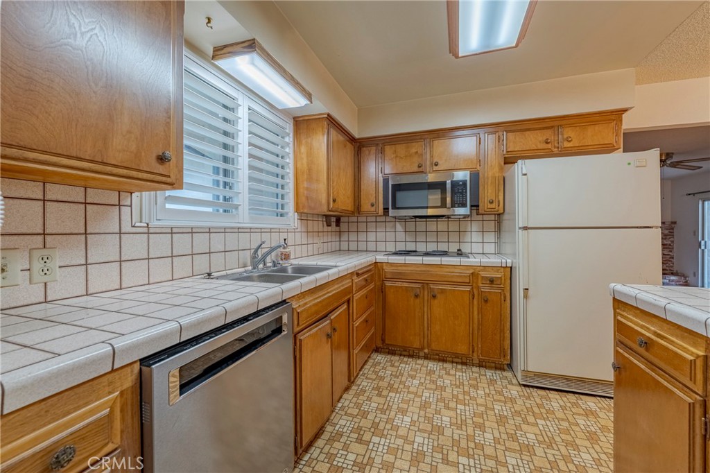 3202 Dublin Ave, Merced, CA 95340