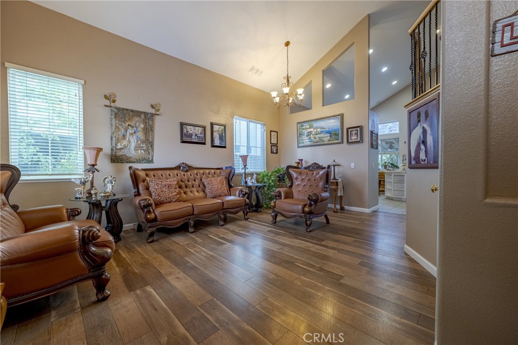 483 Azalea Ct, Merced, CA 95341