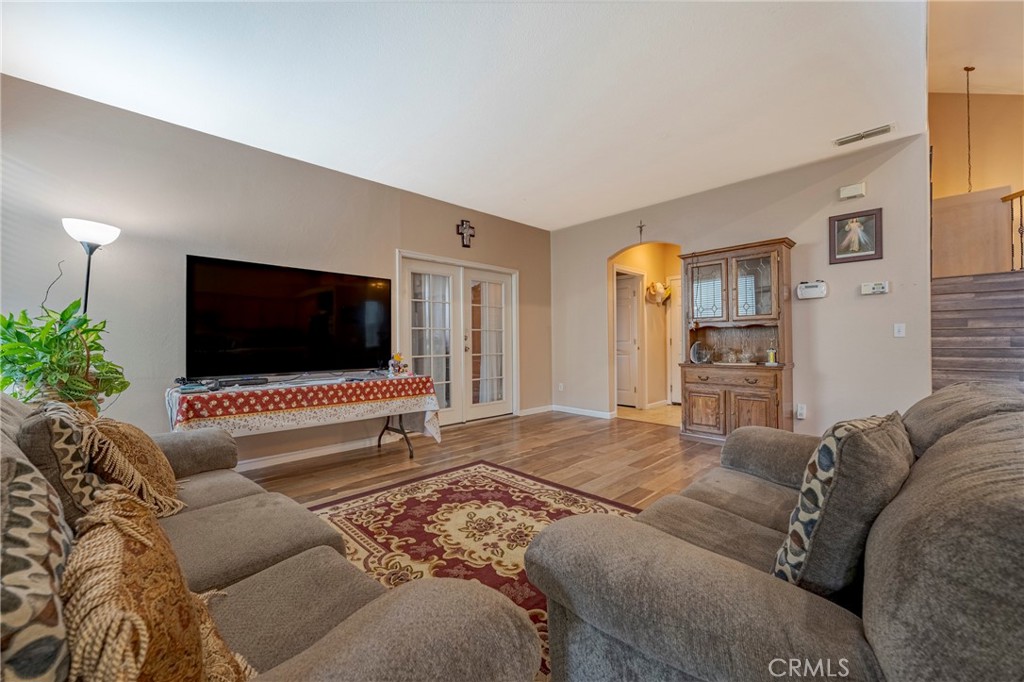 483 Azalea Ct, Merced, CA 95341