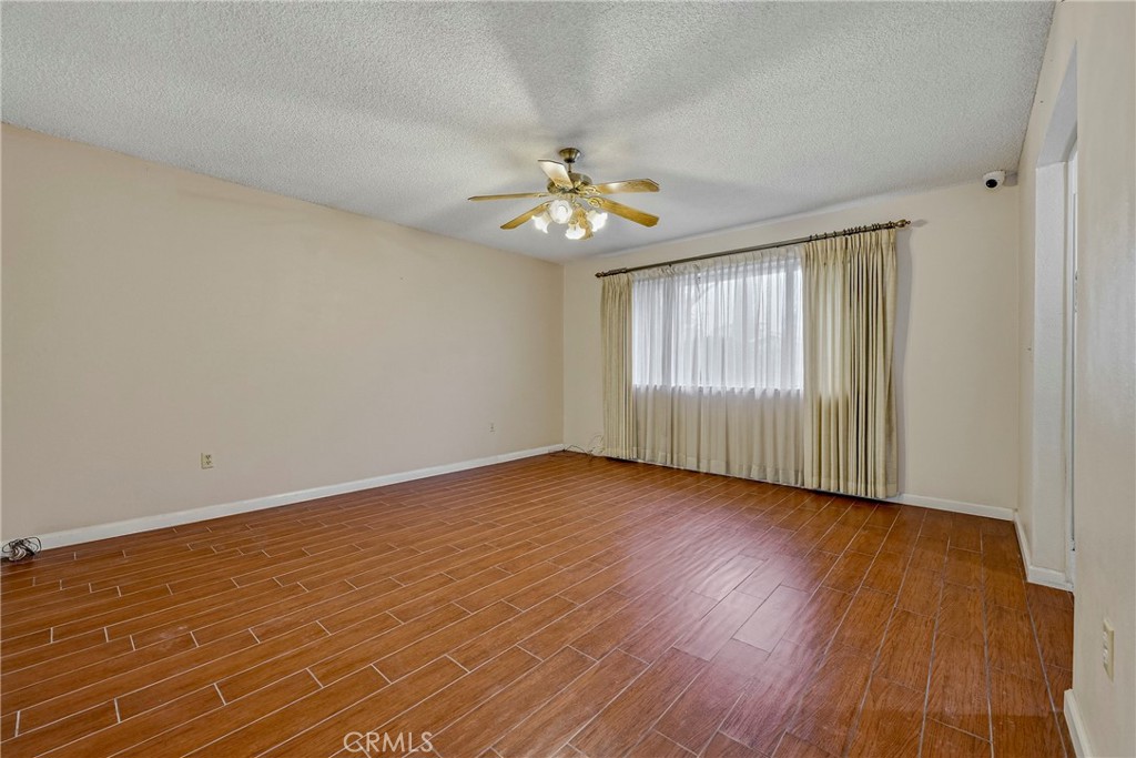 3447 La Jolla, Merced, CA 95348