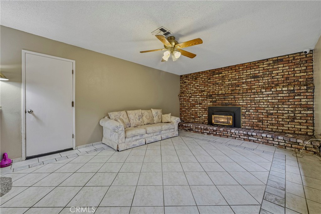 3447 La Jolla, Merced, CA 95348