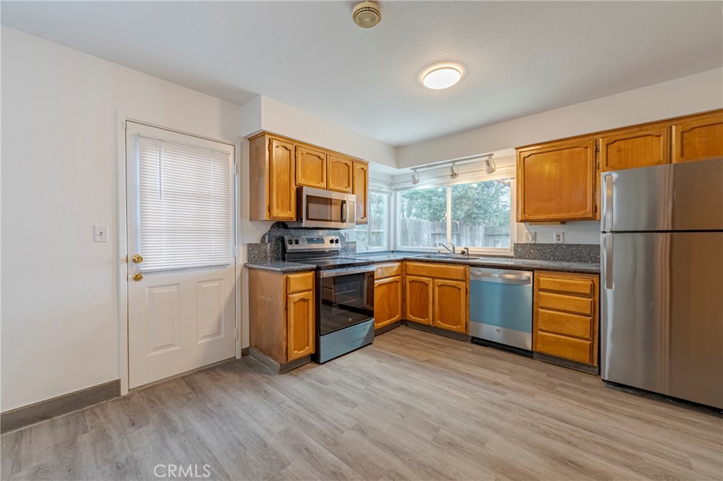 466 Columbia, Merced, CA 95340