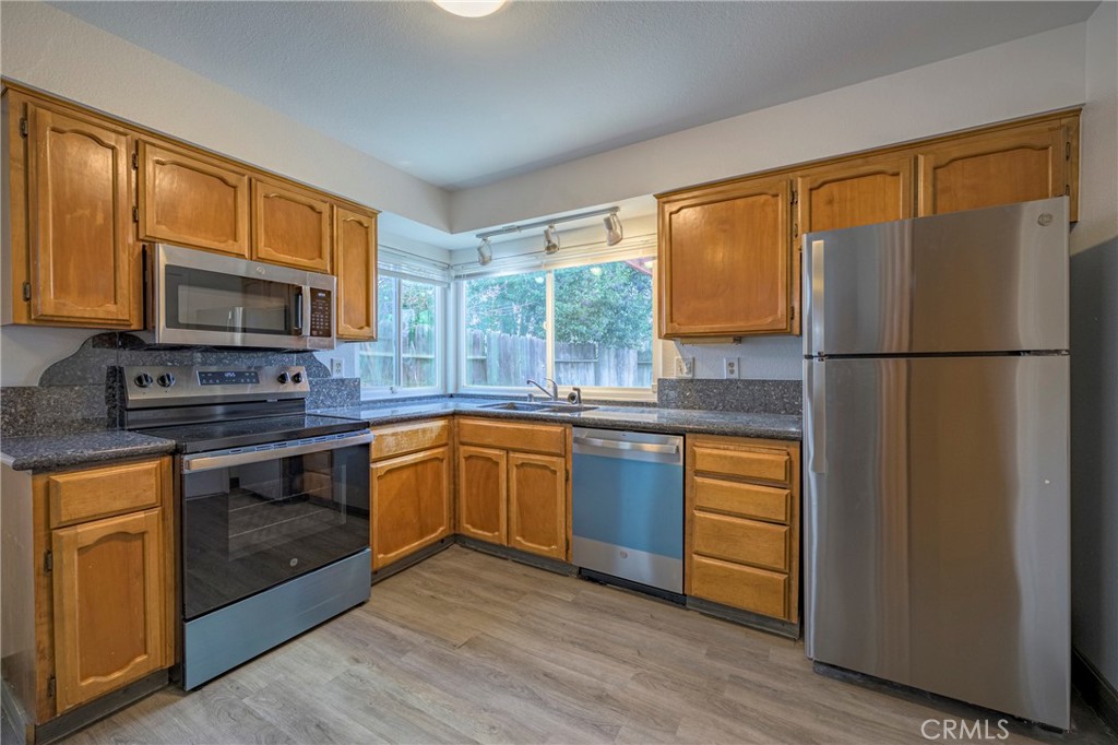 466 Columbia, Merced, CA 95340