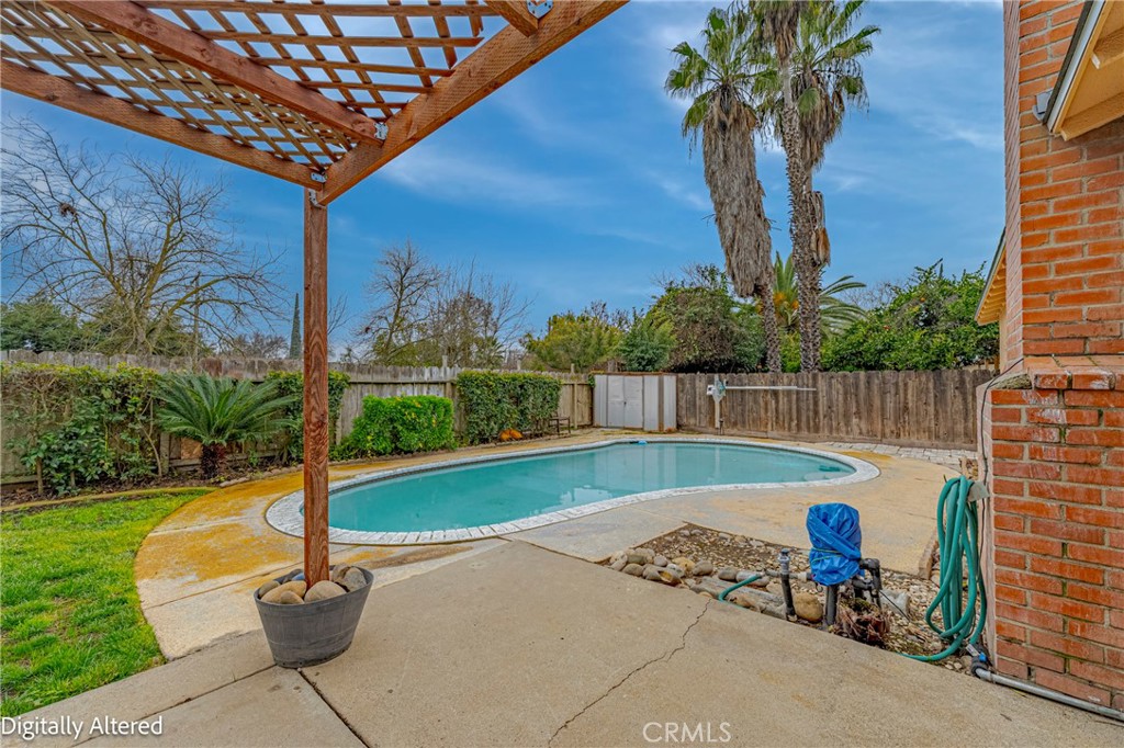 466 Columbia, Merced, CA 95340