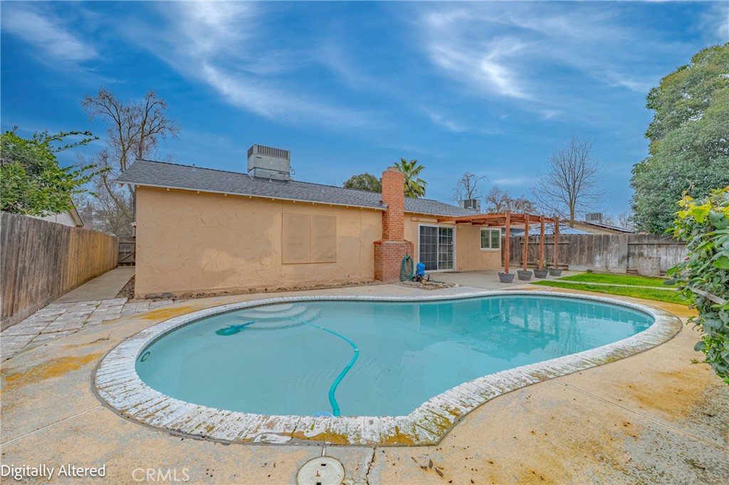 466 Columbia, Merced, CA 95340