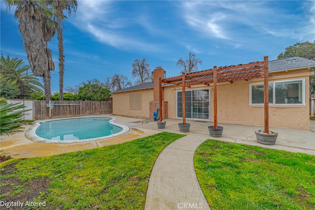 466 Columbia, Merced, CA 95340