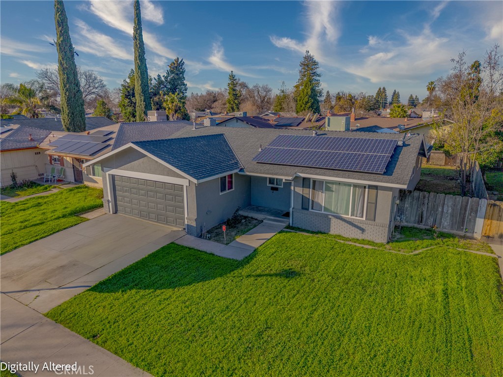 639 W Donna Dr, Merced, CA 95348