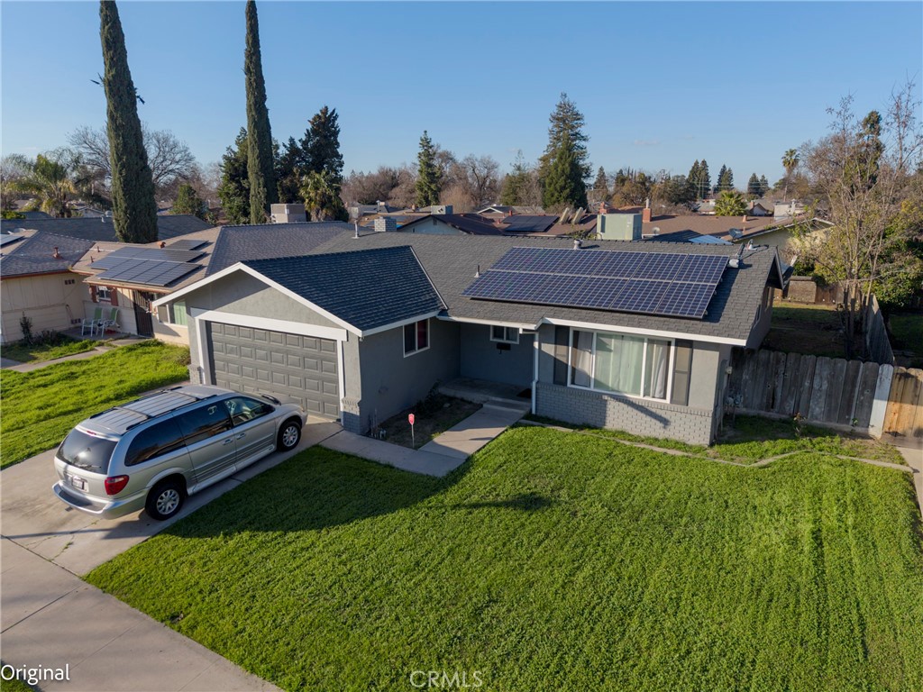 639 W Donna Dr, Merced, CA 95348