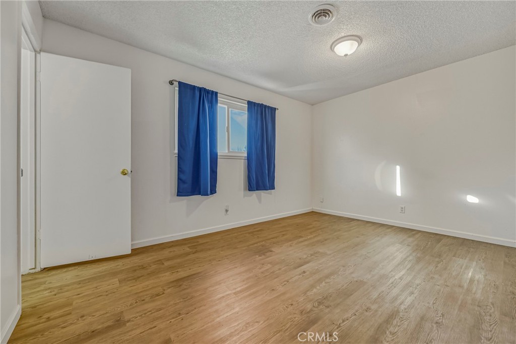 639 W Donna Dr, Merced, CA 95348