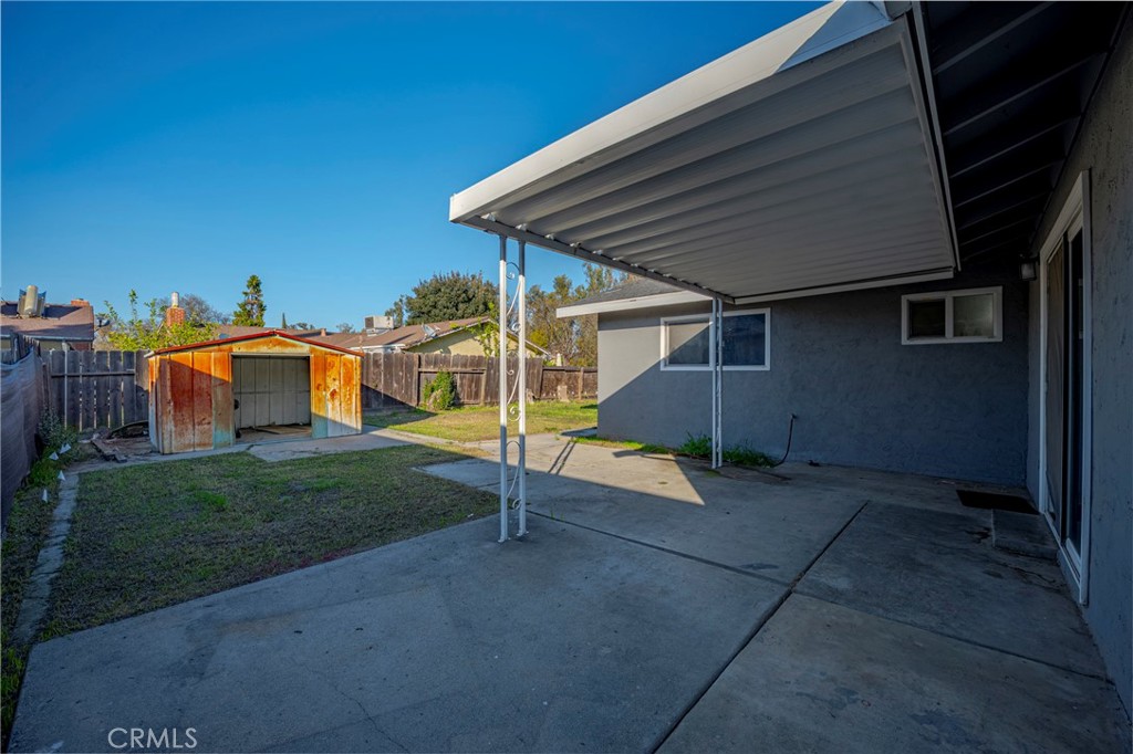 639 W Donna Dr, Merced, CA 95348