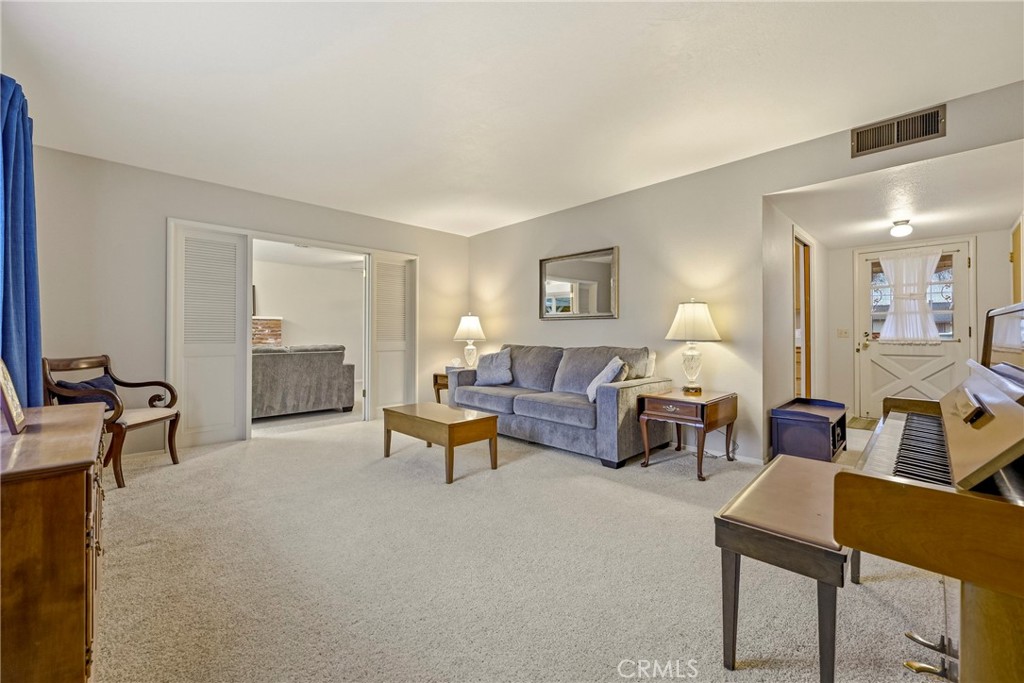 3279 Laura Ave, Merced, CA 95340