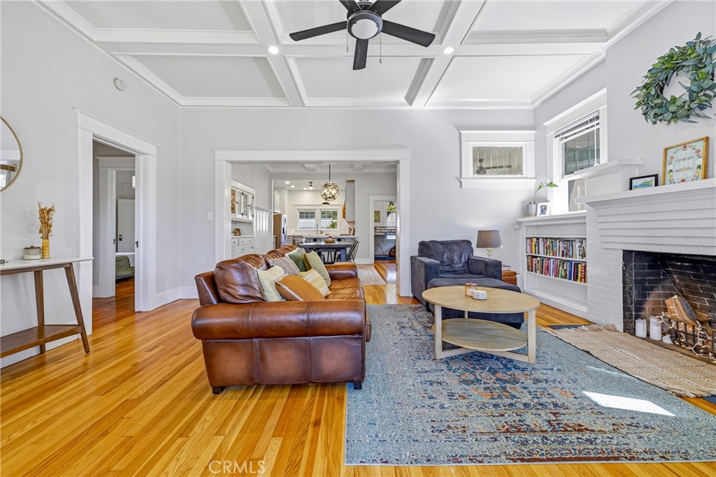 303 W 21st, Merced, CA 95340